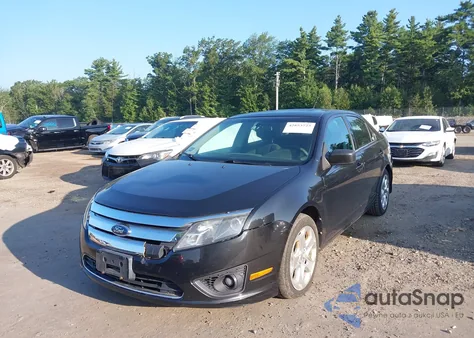 2010 Ford Fusion Se z USA, uszkodzony, nr VIN 3FAHP0HA9AR128417